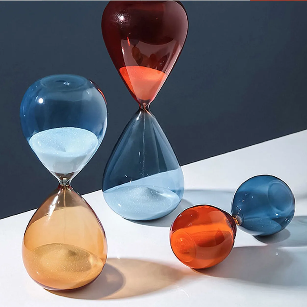 Nordic Colored Hour Glass