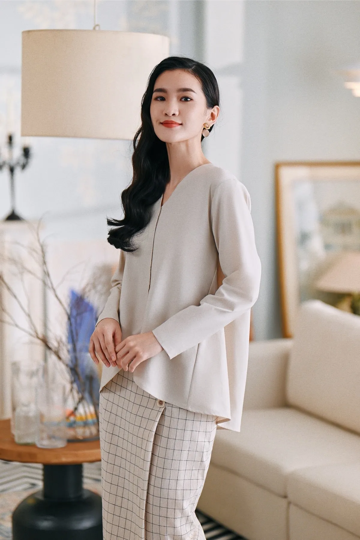 The Caya Women Bulan Blouse - Champagne